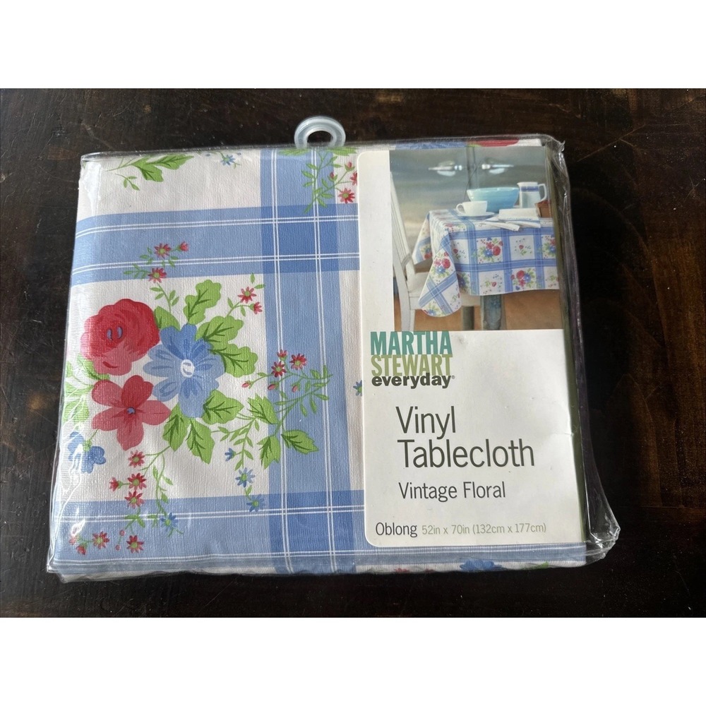 VTG Martha Stewart Floral Bouquet Oblong 52x70" Blue White Red Tablecloth NEW